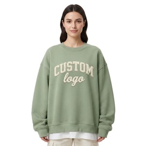 Sudadera Oversize Verde Salvia para Mujer con Cuello Redondo, Bordado Chenille Personalizado, Forro Polar, Estilo Casual, Fabricación de Marca Privada - Product Image 1