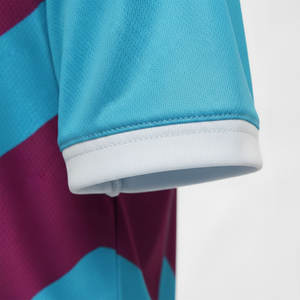 Nuevo Conjunto de Uniforme de Fútbol Unisex para Adultos, Camiseta de Fútbol a Rayas Transpirable 100% Poliéster para Entrenamiento para Jugadores Masculinos y Femeninos - Product Image 4