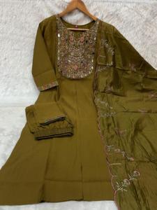 Conjunto de Kurti de Secado Rápido con Bordado de Seda de Mango y Viscosa Verde Oliva, con Dupatta, Ropa Casual Tradicional India y Pakistaní para Mujer - Product Image 1