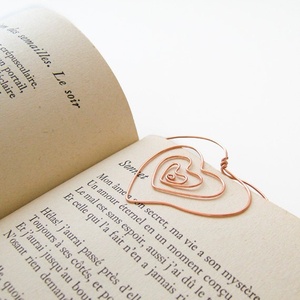 Marcapáginas decorativo de cobre hecho a mano con fina artesanía para accesorios de lectura y colecciones de regalos - Product Image 1
