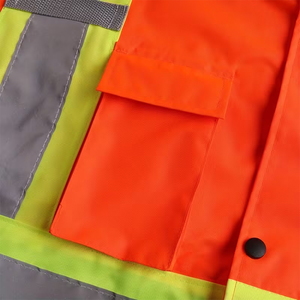 Chaqueta de Invierno de Alta Visibilidad y Calidad Superior con Cinta Reflectante de 5cm, Impermeable, Resistente al Viento, Ecológica, con Capucha y Logotipo Frontal para Adultos - Product Image 6