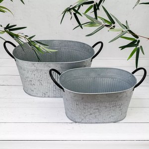 Pot de fleurs en métal galvanisé avec fleurs violettes pour jardin, usage extérieur, style rustique, pots de fleurs faits à la main - Product Image 3