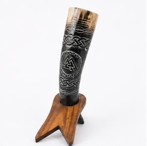 Sculpture décorative artisanale en corne de buffle naturelle avec support en bois massif, décoration d'intérieur artisanale, cadeau de collection - Product Image 4