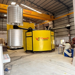 Machine de rotomoulage automatique VISHNU ENGINEERING, moteur, boîte de vitesses, réservoir d'eau en plastique, 415V, 25-50HP, dimensions personnalisables, garantie 1 an - Product Image 1