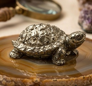 Tortuga de Pirita Natural con Orgonita – Cristal de Feng Shui para la Riqueza y la Prosperidad, Tortuga Decorativa para la Suerte y el Dinero en Vastu - Product Image 1