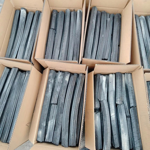 Vietnam OEM Hardwood Sawdust <b>BBQ</b> Charcoal Briquettes <b>Smokeless</b> Low Ash Long Burning 6 Hours <b>BBQ</b> Grill Fuel Bulk Supply - Product Image 1