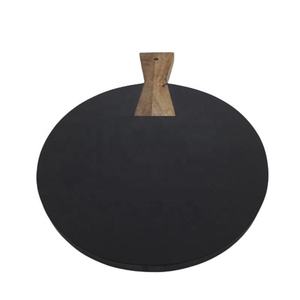 Planche à découper rectangulaire en bois naturel avec logo personnalisé et poignée, design grain de bois naturel, pour usage domestique, idéale pour couper le fromage et servir. - Product Image 4