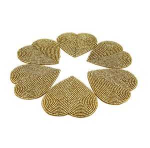 Sous-verres et sets de table perlés faits main de luxe écologiques de haute qualité, personnalisables en taille/forme/logo, pour la décoration de table de Noël - Product Image 1