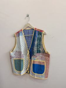 Chaleco Kantha sin Mangas, Estilo Boho Vintage, Hecho a Mano, Reversible, para Mujer - Product Image 4