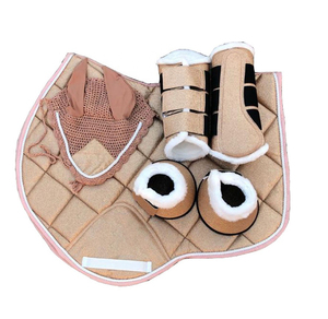 Tapis de selle d'équitation sur mesure de haute qualité avec voile anti-mouches assorti, ensemble de tapis de selle de couleur coordonnée - Product Image 1
