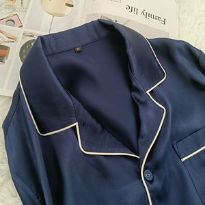 Ensemble de vêtements de nuit pour homme en satin de soie 100% - Vêtements de détente à manches courtes - Respirant et à séchage rapide - Product Image 3