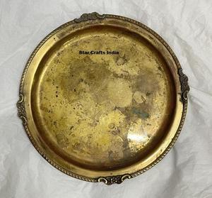 Bandeja de Servir Moderna de Latón, Ecológica y Apta para Lavavajillas, para Cocinas Gourmet, con una Estética Única que Refleja Lujo - Product Image 1