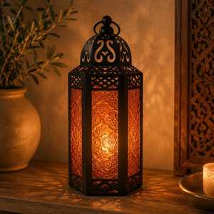 Farol Marroquí Hecho a Mano, Hierro Forjado con Vidrio de Color, Decoración Boho para el Hogar, Portavelas Duradero, Luz Cálida, Adorno Interior - Product Image 3