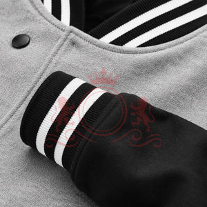เสื้อแจ็คเก็ตเลตเตอร์แมนสีเทา-ดำ สวมใส่สบายๆ ในชีวิตประจำวัน ติดกระดุมแบบ Snap ปิดคอเสื้อแบบริบ แขนเสื้อตัดสี - Product Image 5