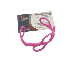Bracelets de coiffeur de barbier en acier inoxydable rose Bracelets de charme durables Accessoires de beauté de salon d'argent-Prix d'usine - Product Image 1