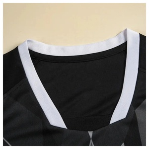 Ensemble de maillots de football personnalisés par sublimation pour hommes, séchage rapide, maille 100% polyester, kit short de football, taille élastique, vente en gros, logo personnalisé - Product Image 2