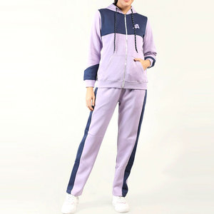 Chándal de mujer de tela elástica de alto rendimiento para entrenamiento físico, correr y uso diario con diseño inteligente. - Product Image 1