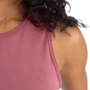 Camiseta sin mangas corta para mujer, estilo casual, ligera y transpirable, ideal para festivales, eventos musicales y actividades al aire libre. - Product Image 5
