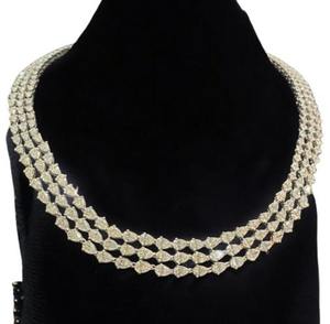 Collar con colgante de diamantes elegante fabricado en India para mujeres, joyería fina de lujo disponible a precio directo de fábrica. - Product Image 2