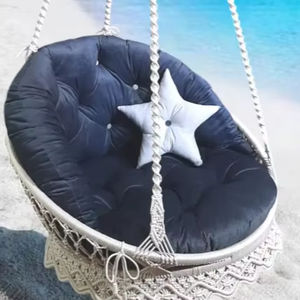 Silla Colgante de Macramé: Encaje Color Marfil, Almohadas Color Grafito, Columpio Tejido - Product Image 1
