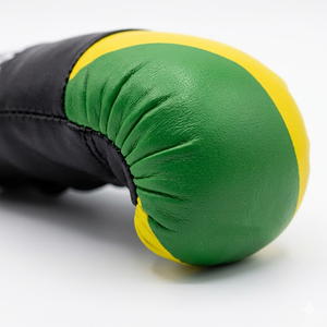 Mini-gant de boxe en cuir PU avec design drapeau jamaïcain – Ornement à suspendre pour voiture, disponible comme porte-clés et pendentif de rétroviseur - Product Image 5