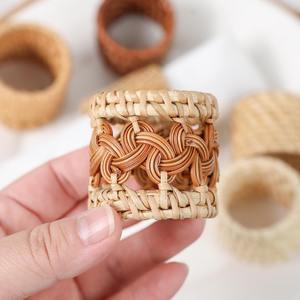 Anillo de Servilleta Redondo de Ratán Tejido a Mano de Primera Calidad para Decoración de Mesa de Restaurante, Cafetería y Hogar, Diseño Ecológico - Product Image 4
