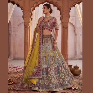 Blouse prémium semi-cousue style patchwork avec miroir à main, ornements Kundan, Dabka, Zari, Dori, et Lehenga avec dupatta en tulle - Fabricant - Product Image 2