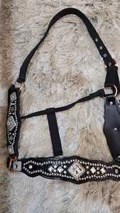 Harnais de cheval personnalisé en cuir, robuste et réglable, avec ornements, durable et adapté à toutes les saisons, équipement équestre personnalisé - Product Image 5