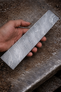 Acier Damas, tous les motifs disponibles : barre billet, torsadée, goutte de pluie, plume, pour la fabrication de couteaux, couteaux de plein air. - Product Image 5