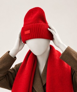 Gorro de Punto Rojo, 100% Acrílico, Unisex, Gorro Cálido de Invierno, Color Sólido, Estilo Casual, Talla Adulto, Tejido a Mano - Product Image 1