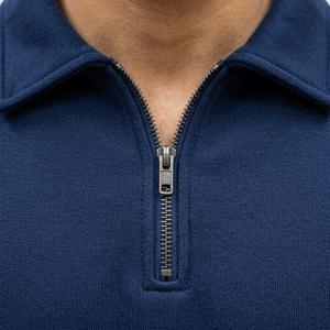 Sudadera de hombre azul marino con cremallera de un cuarto, corte regular, color liso, cuello vuelto, estilo urbano ecológico, de algodón polar para invierno - Product Image 2