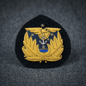 Écusson brodé personnalisé avec ancre et couronne de lauriers, à coudre sur tissu, pour uniforme ou vêtement - Product Image 4