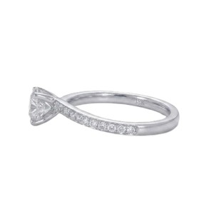 Bague de fiançailles en or massif 9K/10K/14K/18K avec diamant de laboratoire rond DEF couleur VS/VVS clarté, sertie à griffes, torsadée et croisée, certifiée IGI - Product Image 2