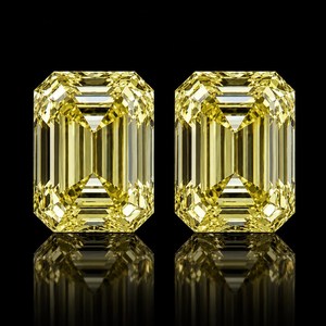 เพชร CVD สีเหลืองสดใสทรงเอเมอรัลด์คัท ขนาด 1-2 กะรัต คู่  ได้รับการรับรองจาก IGI สำหรับงานขัดเงาทำมือ สำหรับทำเครื่องประดับ - Product Image 1