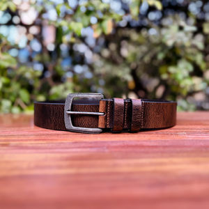 Cinturón Formal de Cuero de Búfalo Perforado con Cera Dura y Acabado Envejecido, Hebilla de Aleación de Zinc Plateada con Acabado Artesanal, Doble Anilla, 35MM - Product Image 3