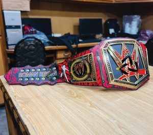 Cinturón de Campeonato de Lucha Libre Personalizado W-W-E Undisputed R-o-m-a-n R-e-i-g-n-s de 2 mm – Placas de Metal Chapadas en Oro, Correa de Cuero - Product Image 3
