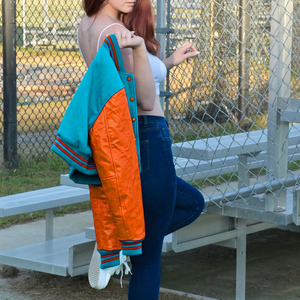 Veste courte de style universitaire pour femmes, bleu clair et orange, style bomber, manches en simili cuir, vêtements d'extérieur décontractés, mode féminine - Product Image 4