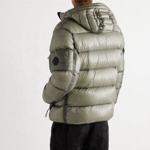 Chaqueta Acolchada de Color Sólido Personalizada para Hombre, Diseño Transpirable de Lona con Cuello Elegante, Chaquetas Acolchadas para Hombre - Product Image 3