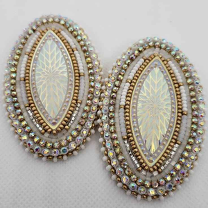 ต่างหูปักลูกปัดทำด้วยมือสำหรับผู้หญิงเครื่องประดับแฟชั่นสาวอินเดียสไตล์อินเทรนด์สำหรับงานแต่งงาน - Product Image 3