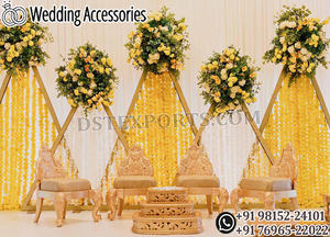 ชุดเก้าอี้ตกแต่งมณฑปงานแต่งงานแบบคลาสสิก ชุดเก้าอี้เวดีสีทองสำหรับพิธีแต่งงานแบบกูจารัตติ เก้าอี้มณฑปงานแต่งงานแบบร่วมสมัย - Product Image 3
