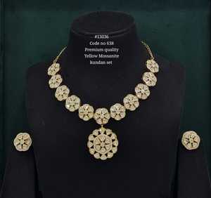 Collar y Pendientes de Flor Kundan con Moissanita 13036, Chapado en Oro Amarillo, con Circonita Cúbica, para Mujer, Joyería para Bodas y Fiestas - Product Image 4