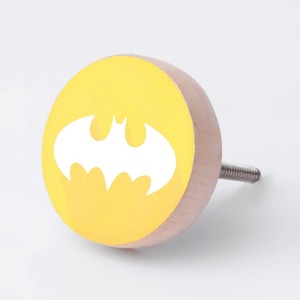 Nuevas Manijas de Madera de Pino para Cajones Infantiles, Tiradores de Gabinete de Batman, Tiradores de Muebles de Madera Duraderos de Alta Calidad, Estilo Contemporáneo - Product Image 1
