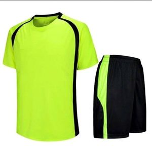 Maillots de football en gros à faible MOQ, uniformes de football sur mesure de qualité supérieure pour la vente en ligne à prix abordable - Product Image 5