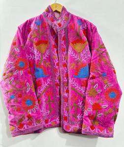 Veste bomber surdimensionnée en velours rose brodée à la main avec des motifs floraux, grande taille pour femmes, broderie Suzani Crewel, vêtements d'extérieur - Product Image 2