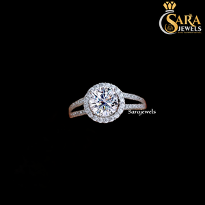 Anillo de Moissanita Corte Princesa VVS de Alta Demanda: Claridad y Brillo Deslumbrantes para el Propuesto Perfecto, Disponible para Exportación - Product Image 2
