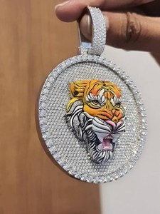Anillo de plata con moissanita redonda con diseño de cara de tigre, chapado en rodio, engaste pavé, estilo hip hop, unisex, joyería de lujo llamativa, regalo - Product Image 3