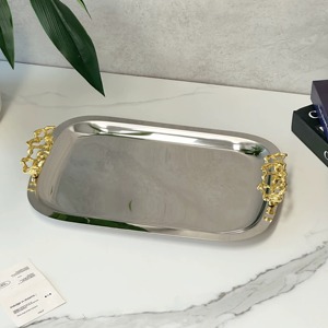 Bandeja metálica multiusos de calidad garantizada, ideal para servir, organizar y fines decorativos. - Product Image 3
