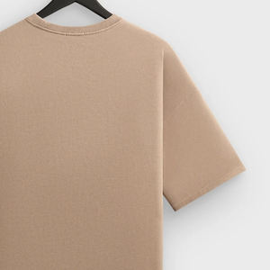 เสื้อยืดพรีเมียมสำหรับผู้ชาย ผ้าเนื้อหนา ตะเข็บทนทาน ดีไซน์คลาสสิก ใช้ได้ทุกวัน สวมใส่สบายและมีสไตล์ เหมาะสำหรับการสั่งซื้อแบบขายส่ง - Product Image 6