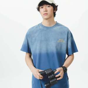 Camiseta de Manga Corta Oversize para Hombre, Tie Dye Azul, con Logotipo en la Parte Delantera, Cuello Redondo, 100% Algodón Jersey, Transpirable - Product Image 4