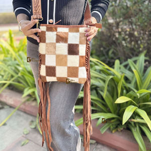 Sac à franges en cuir de vachette à motif occidental sculpté à la main beaux sacs de soirée de créateur pour femmes à usage multiple - Product Image 1